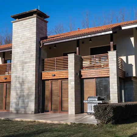 Strawberry Guest House1 * Yagodovo (Montana)
