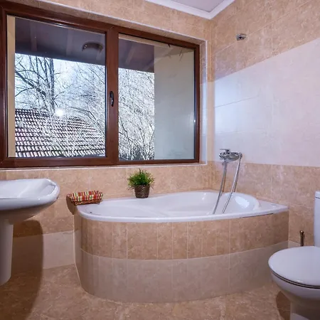 Strawberry Guest House1 Πανσιόν *