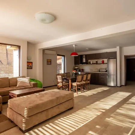 Πανσιόν Strawberry Guest House1 Yagodovo (Montana)